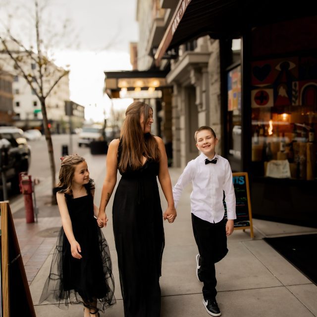 Find a photographer who gets you. 

I promised myself I would take a break, but I couldn’t resist this booking. I quite literally begged her to pick me on a Facebook ISO post with over 70 replies from local photographers…and we just clicked 💕 

#mikellekammphotography #familyphotoshoot  #editorialphotography #mommaandherbabies #boisephotographer #idahofamilyphotographer #boisefamilyphotographer #purehappiness