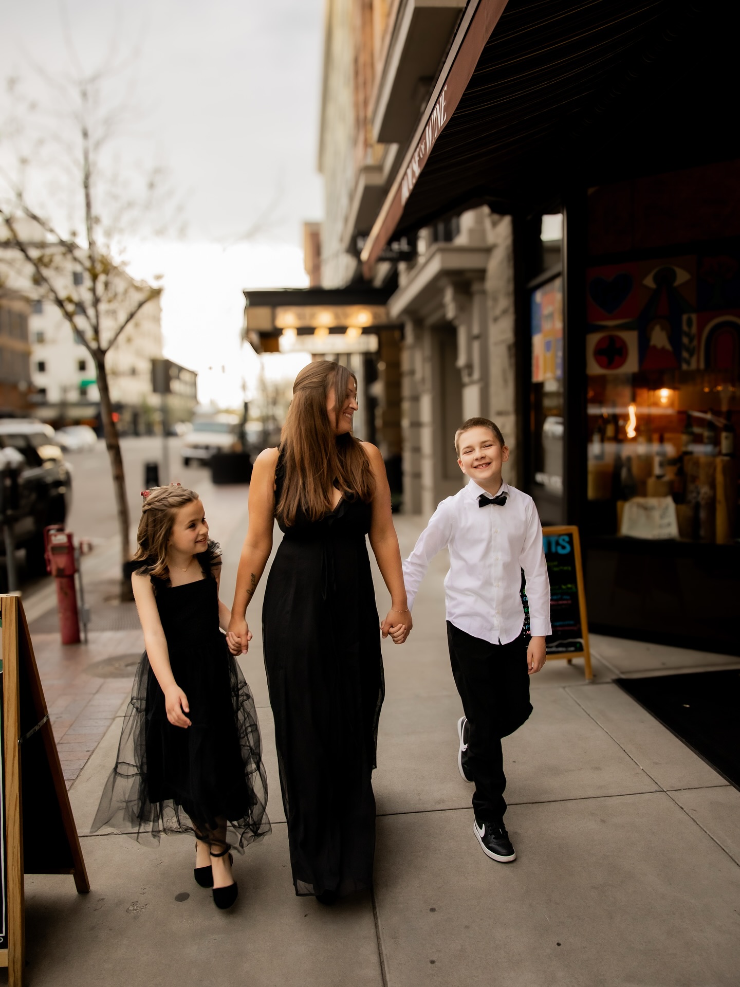 Find a photographer who gets you. 

I promised myself I would take a break, but I couldn’t resist this booking. I quite literally begged her to pick me on a Facebook ISO post with over 70 replies from local photographers…and we just clicked 💕 

#mikellekammphotography #familyphotoshoot  #editorialphotography #mommaandherbabies #boisephotographer #idahofamilyphotographer #boisefamilyphotographer #purehappiness