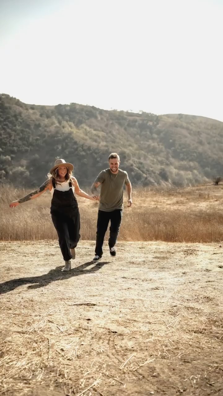 Did you know there’s a creative, affordable photographer in Boise, ID that does everything? Families, pregnancy, children, newborn, engagements, seniors, small business, cake smashes, indoor, outdoor, and studios? 

Comment your view on only picking one type of photography to do!

#mikellekammphotography #boisephotographer #idahophotographer #meridianphotographer #familyphotoshoot #seniorphotos #newbornphotography #maternityphotographer #engagementphotographer #childrensphotography #dancephotography #cakesmash